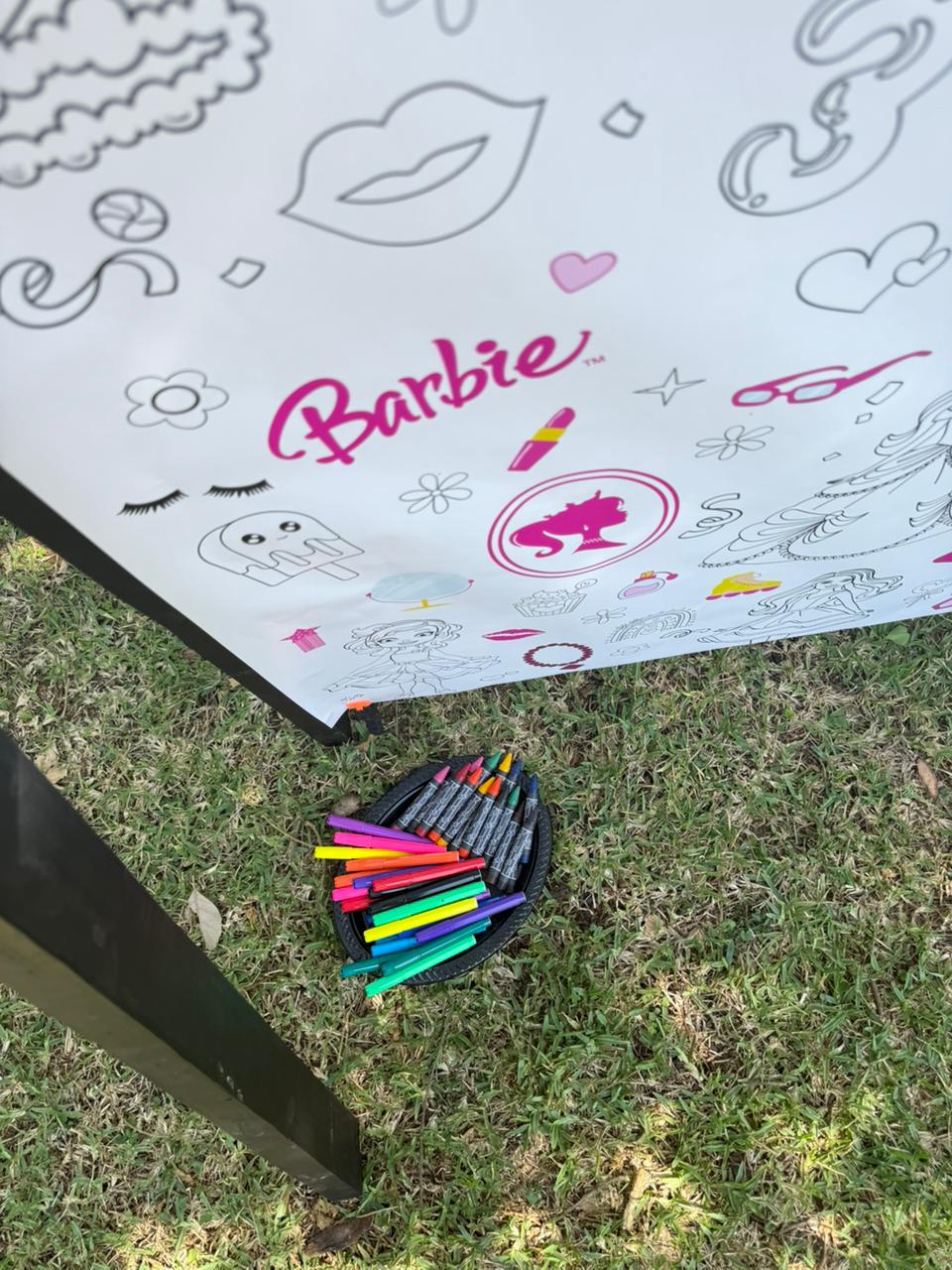 Colouring Wall (Not Sold Seperately)